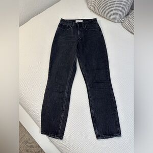 Abercrombie Mom Jeans - Curve Love / Size 24 / High Rise
